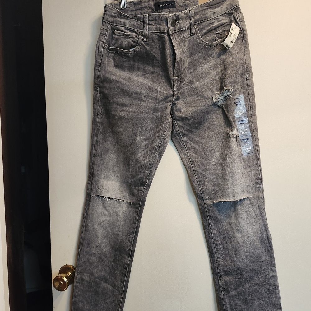 Aeropostale Men's Skinny Gray Distressed Jeans